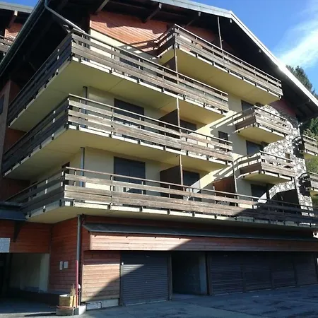 Yeti 6 N° 8 : Renove Au Petit Châtel