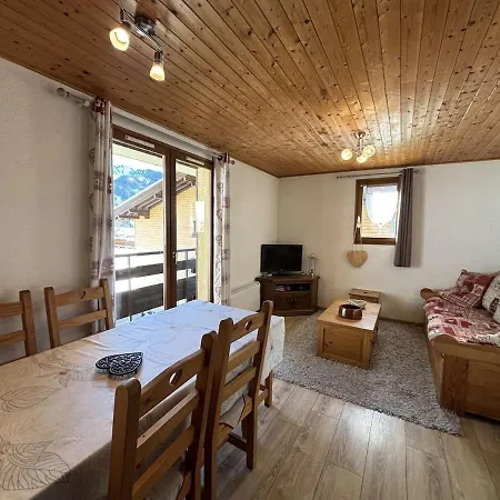 Yeti 6 N° 8 : Renove Au Petit Διαμέρισμα Châtel