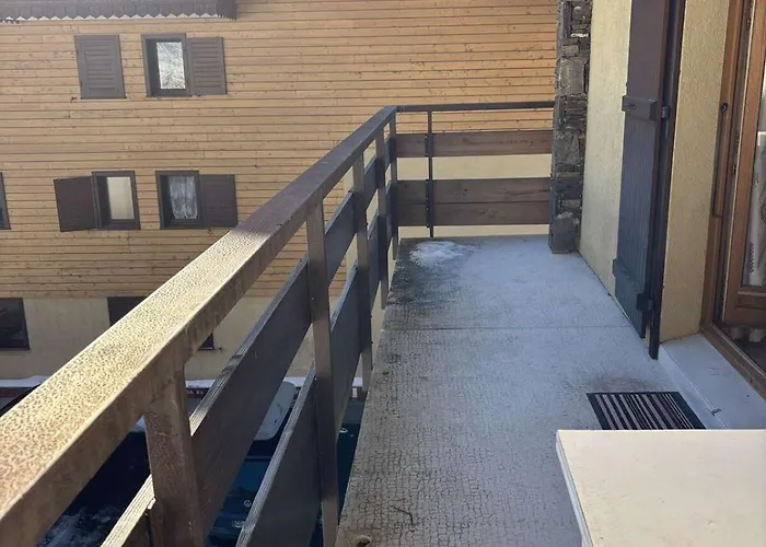 Yeti 6 N° 8 : Renove Au Petit Châtel
